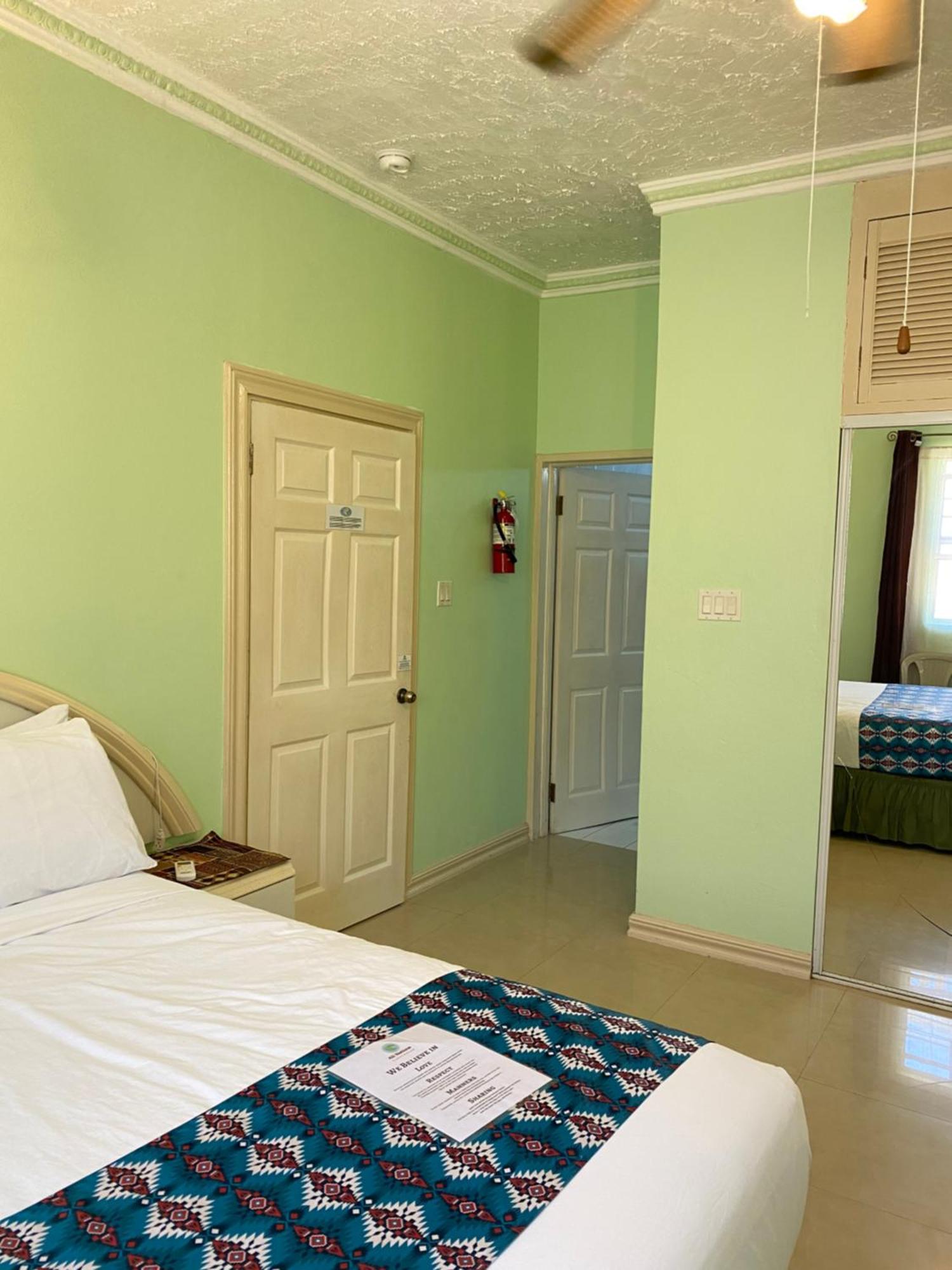 All Nations Guest House 安东尼奥港 外观 照片