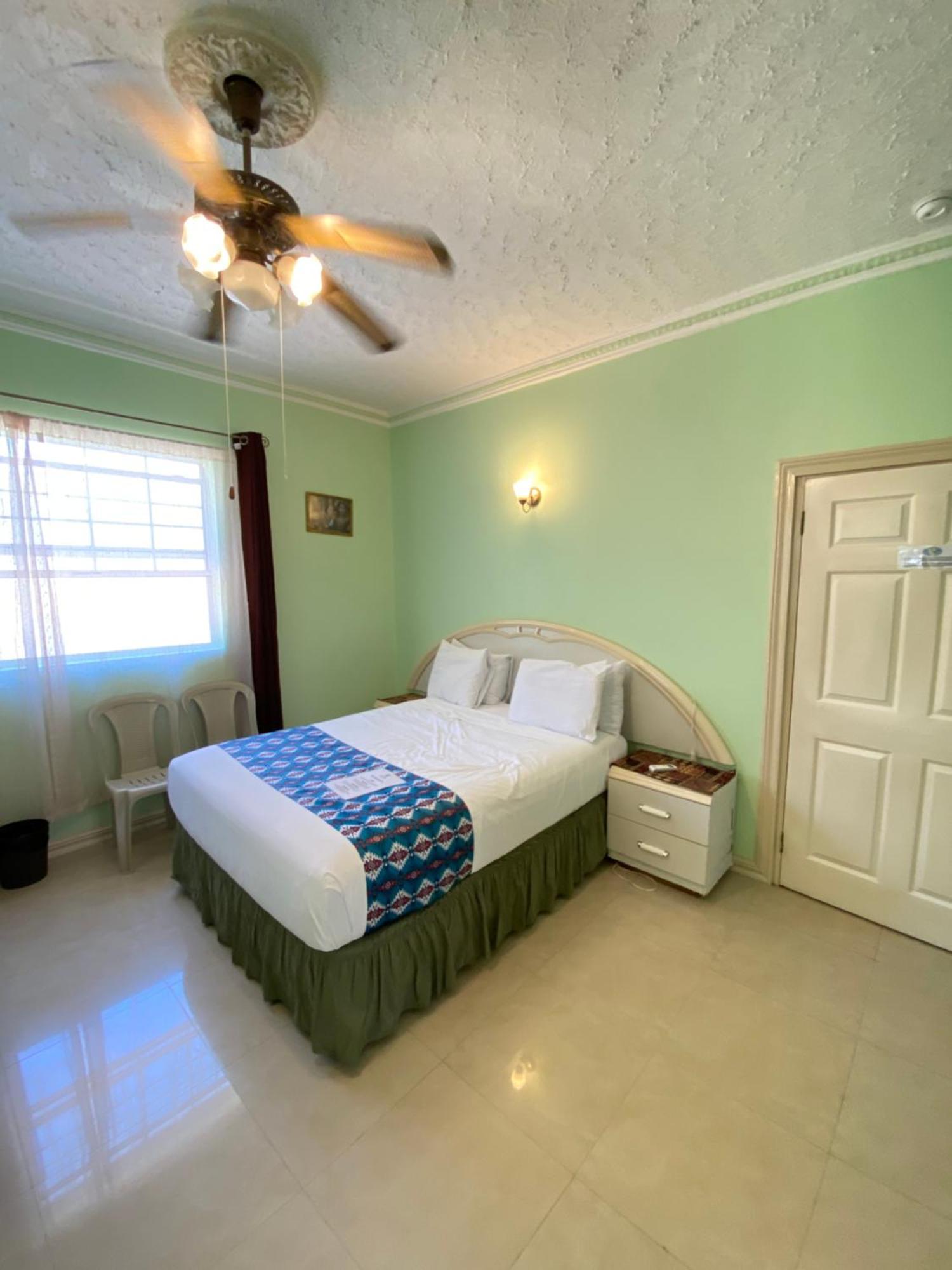 All Nations Guest House 安东尼奥港 外观 照片