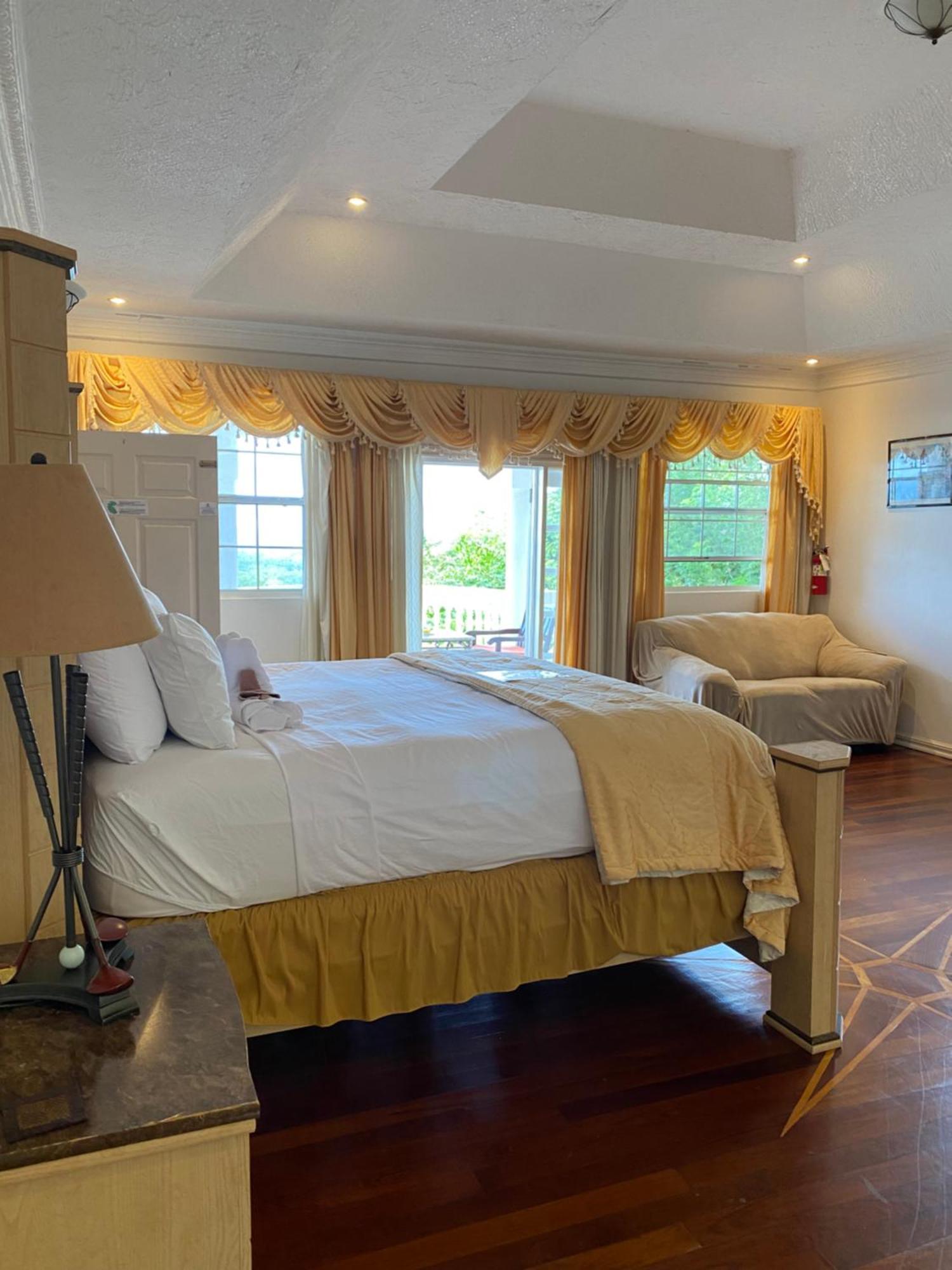 All Nations Guest House 安东尼奥港 外观 照片